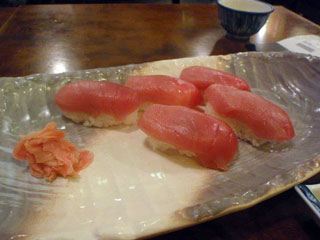 中トロにぎり