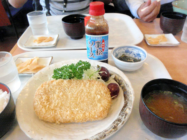 コロッケ定食