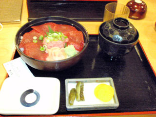 マグロ丼