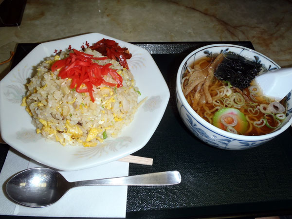 チャーハンとラーメンのセット