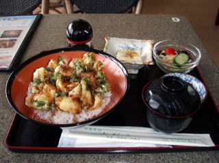 「ゆりねかき揚げごはん」（￥１，２００）