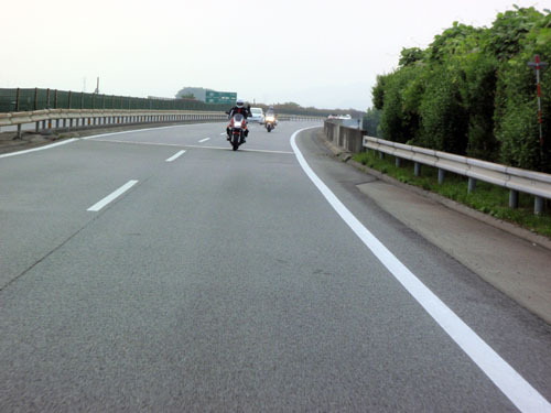 中央高速道路にて