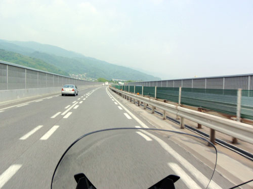 中央自動車道諏訪付近