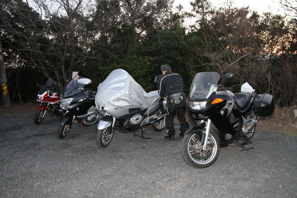 伊勢志摩ユースホステルの駐車場