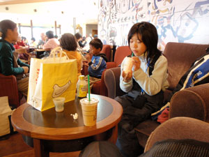 スターバックス店内