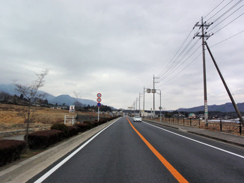 国道20号線武川付近