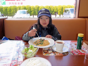 下諏訪付近のガストにて