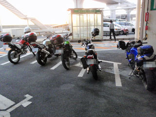 二輪車専用駐車スペース