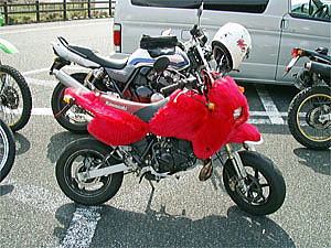 �܂�ŃJ�i���A