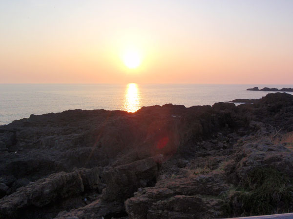 日本海に沈む夕陽
