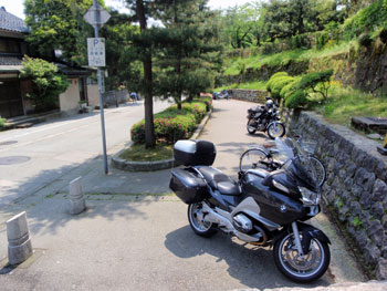 兼六園の無料二輪駐車場