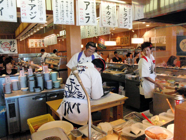 マグロの解体ショー