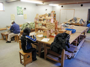 木工工作室内の風景