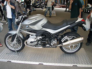Ｒ１２００Ｒ