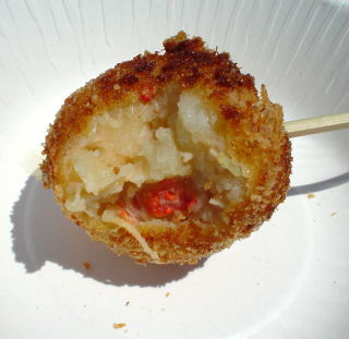 「かに入りコロッケ」￥１００