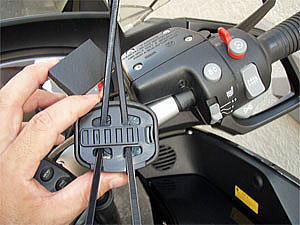 MONSTER iEZClick Remote Control for iPod