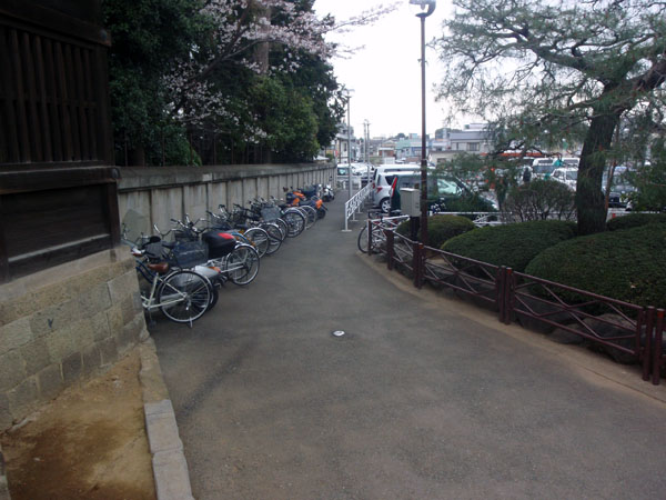 喜多院山門前横
