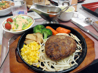 ハンバーグ定食