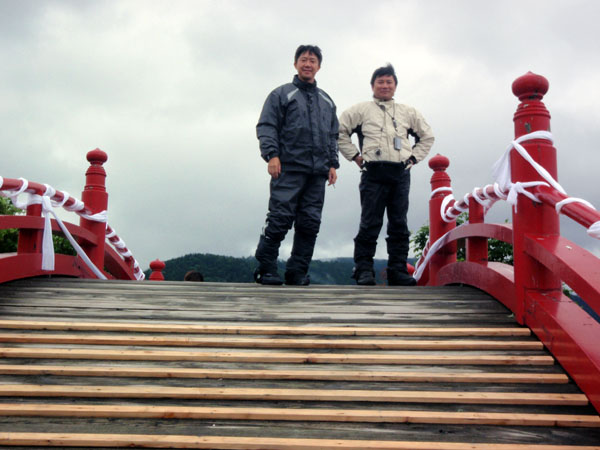 三途川の橋の上