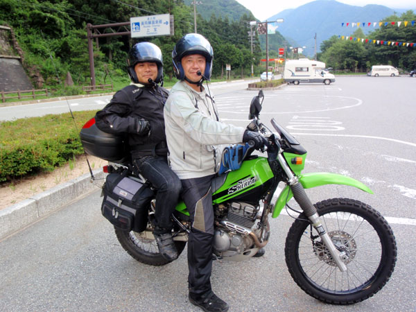 スーパーシェルパでタンデム