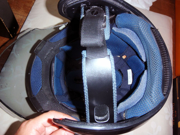 ストラップカバー交換