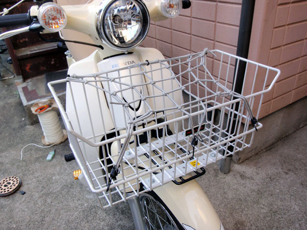 フロントバスケット