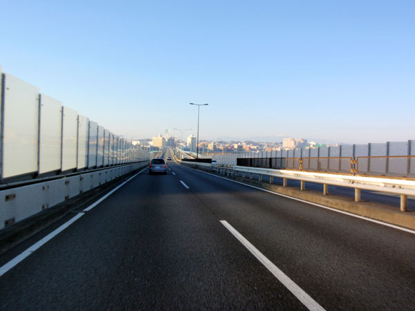 国道２４６号線、多摩川付近