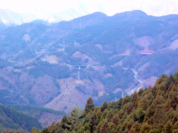 国道１３６号線が見える