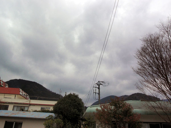 どんよりとした曇り空