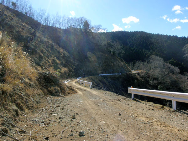 土肥の林道
