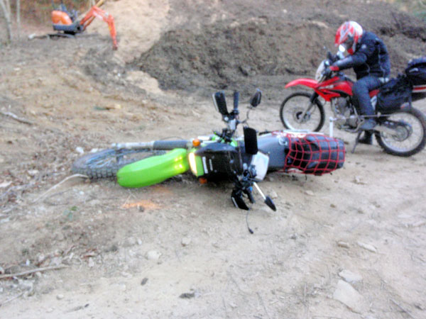 後輪がスベリ転倒