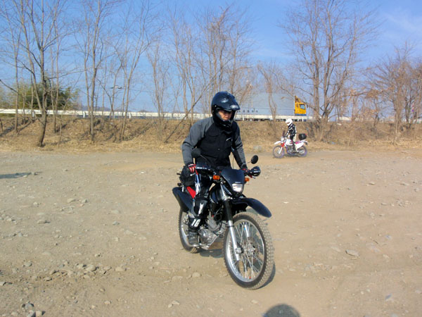XR230を駆るカズさん