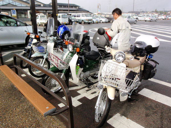 スーパーカブ！株！株！株！