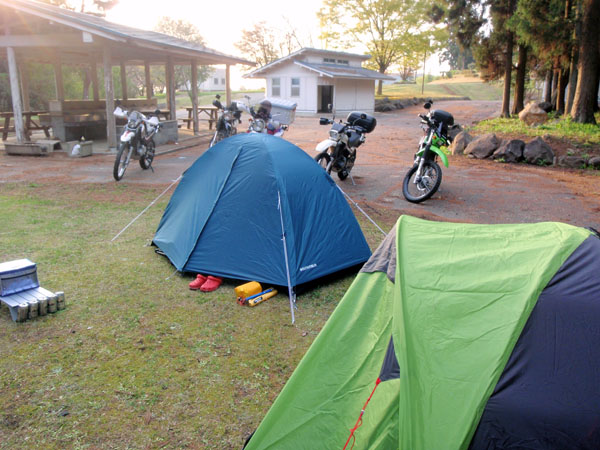 キャンプ場で朝を迎えた