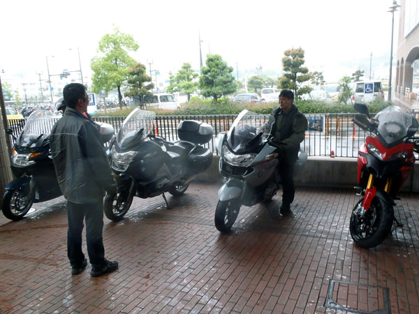 大和ミュージーアムのバイク駐車スペース