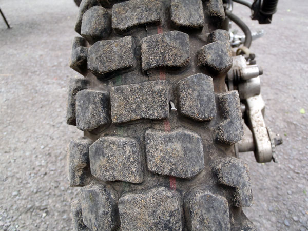 釘が刺さっていた