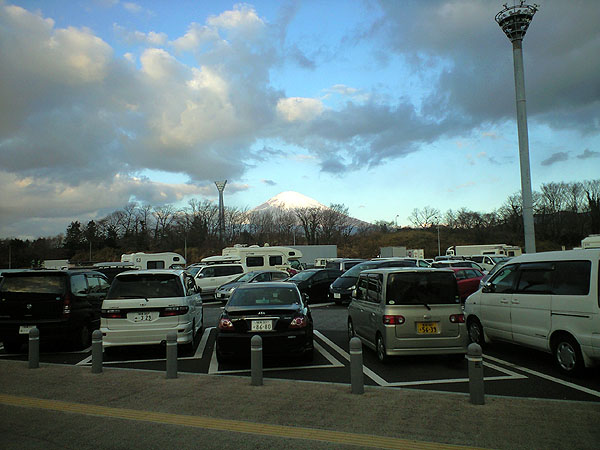 足柄ＳＡから見た富士山