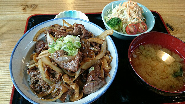 遠山ジンギス丼（１，０００円）
