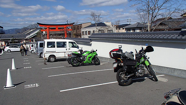 伏見稲荷大社の駐車場