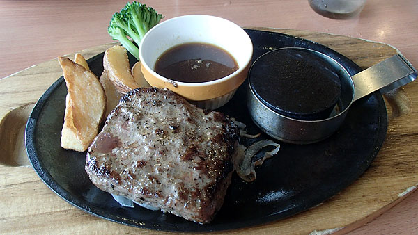 ハンバーグステーキ