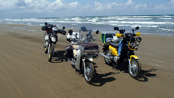 千里浜なぎさドライブウェイにて