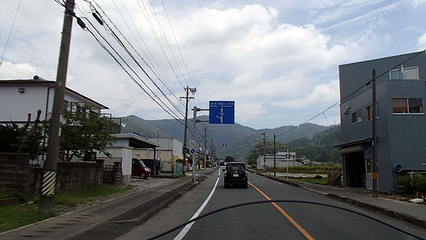 国道１５２号線を目指して国道３６２号線を走行