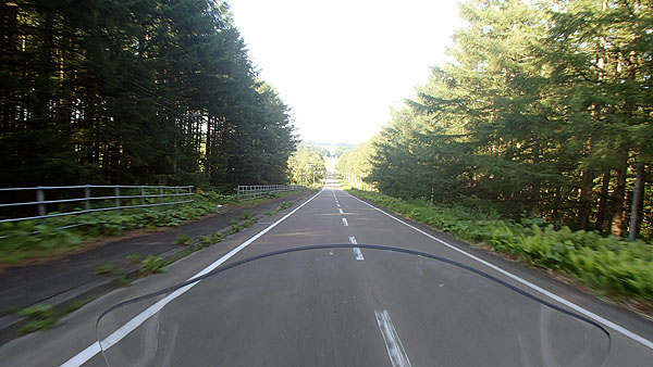 開陽台の直線道路