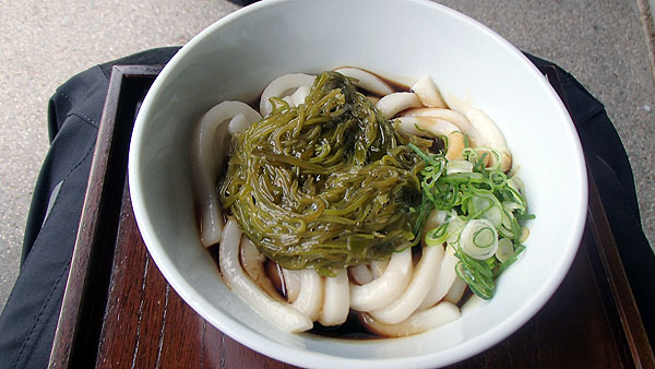 めかぶ伊勢うどん」（６３０円・税込）