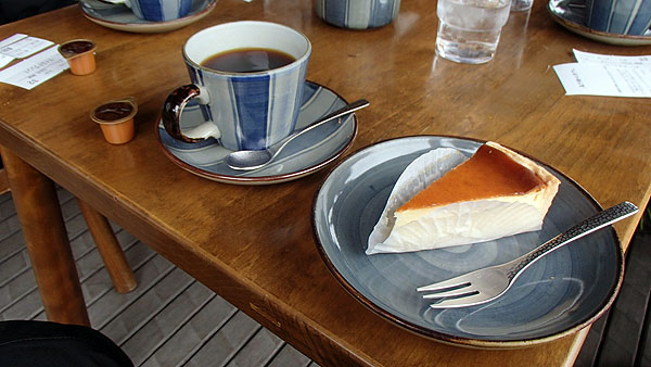 鳥羽チーズケーキセット