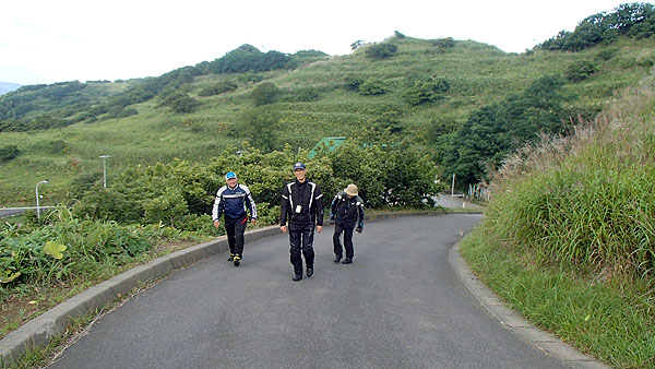積丹半島の坂道