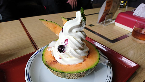 絶品！遠別産メロンＥファーストパフェ！