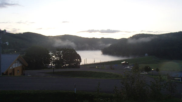 日の出前の景色