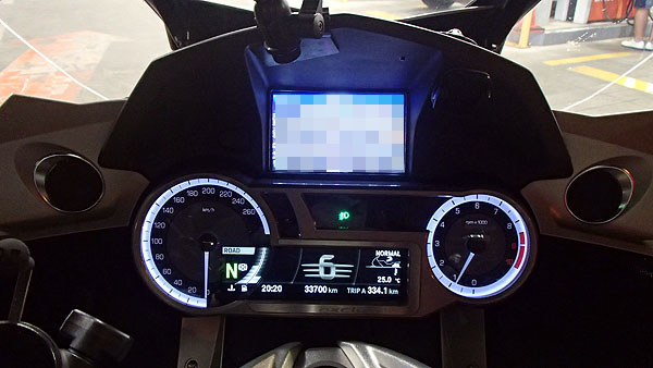 自宅間近のGSで給油