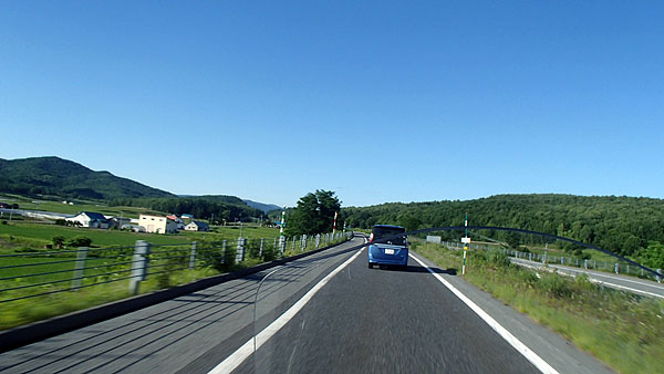 道央自動車道を北上
